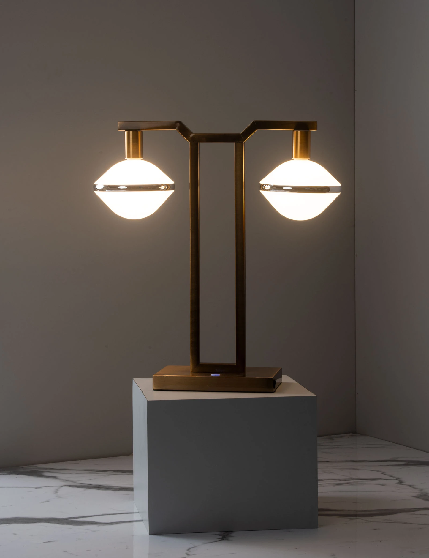 'Nixon' Sculptural Double Table Lamp