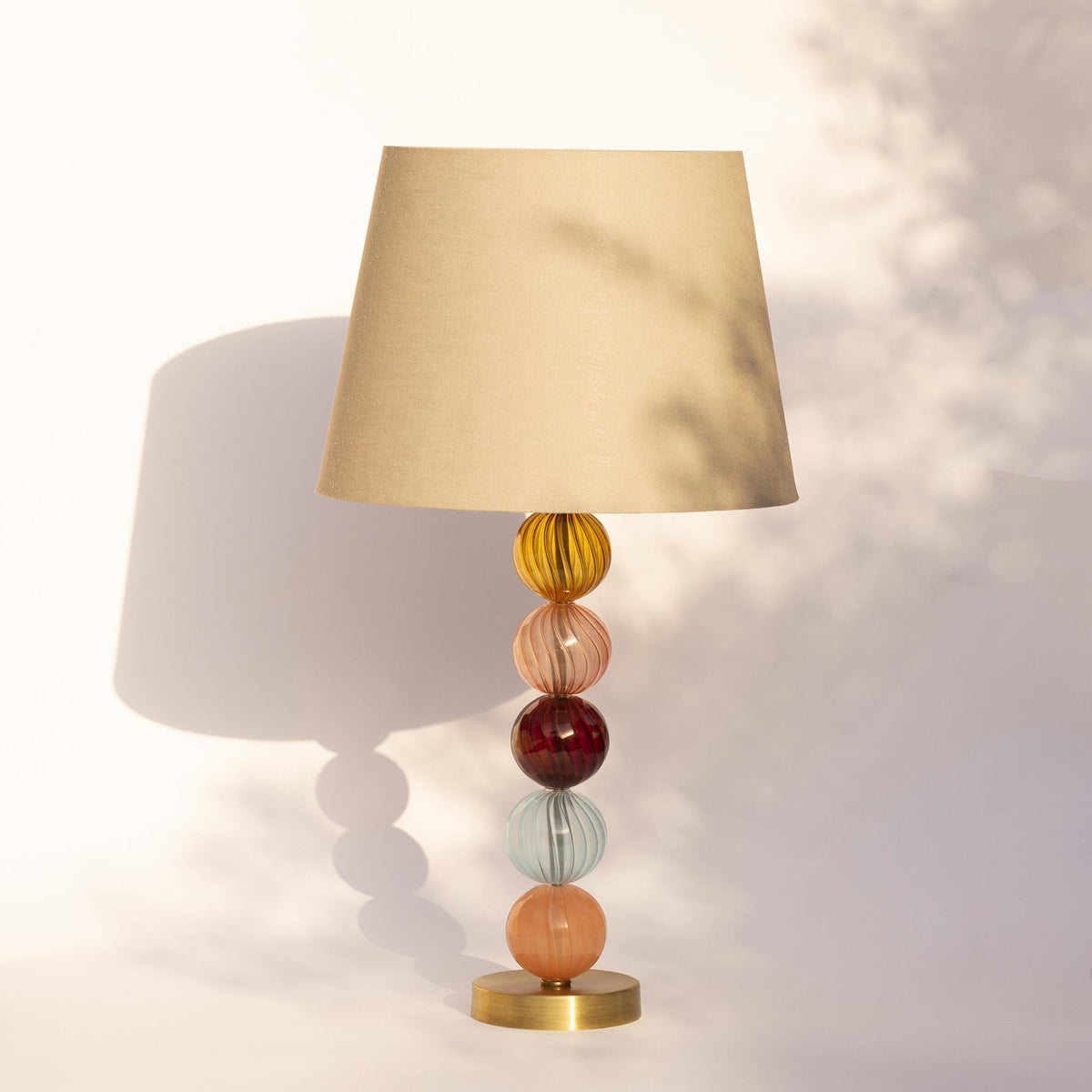 Sphere Ribbed Table Lamp