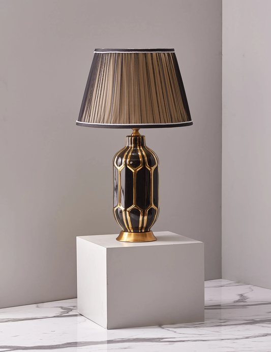 Asteria' Porcelain Table Lamp - Black