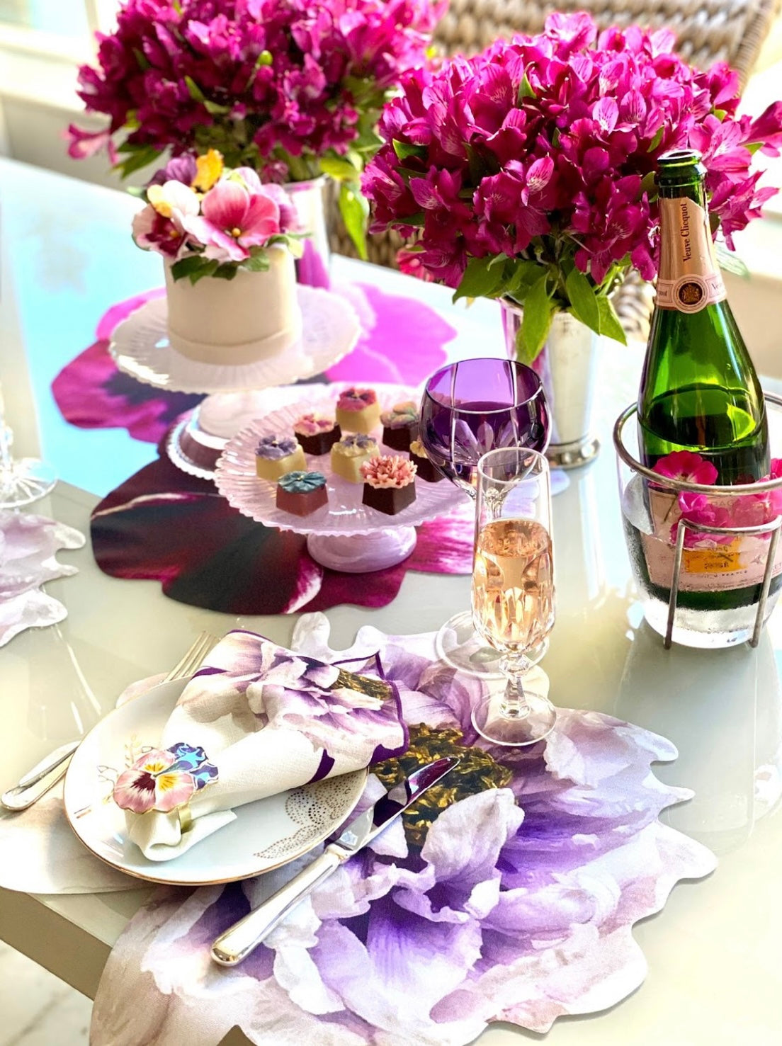Round Placemat Peonies Purple