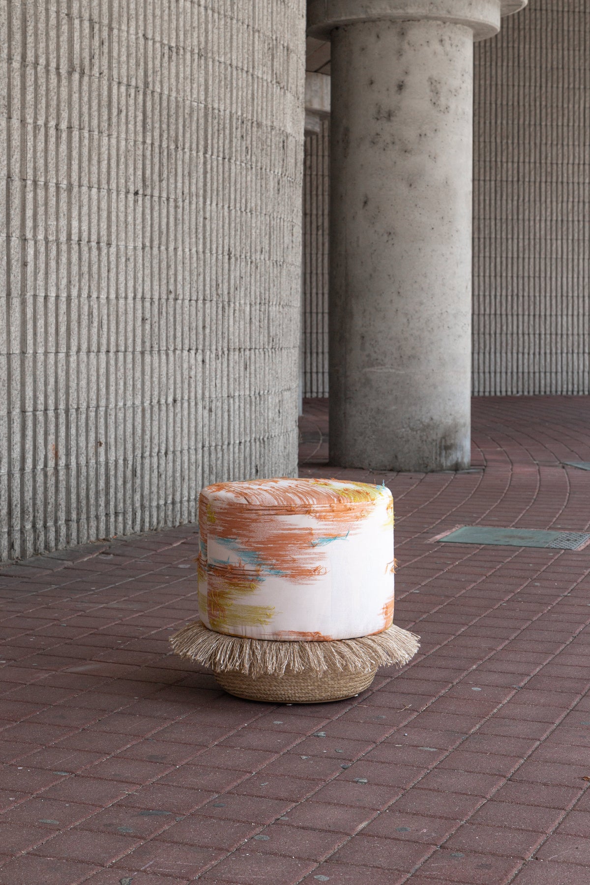 Velvet Natural Strew Pouffe white