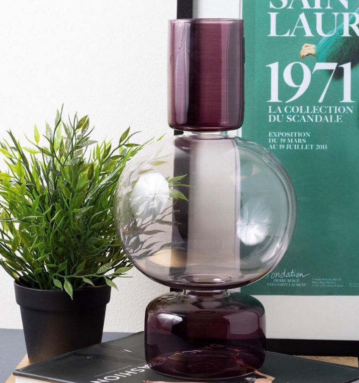 Curved Vase Burgundy